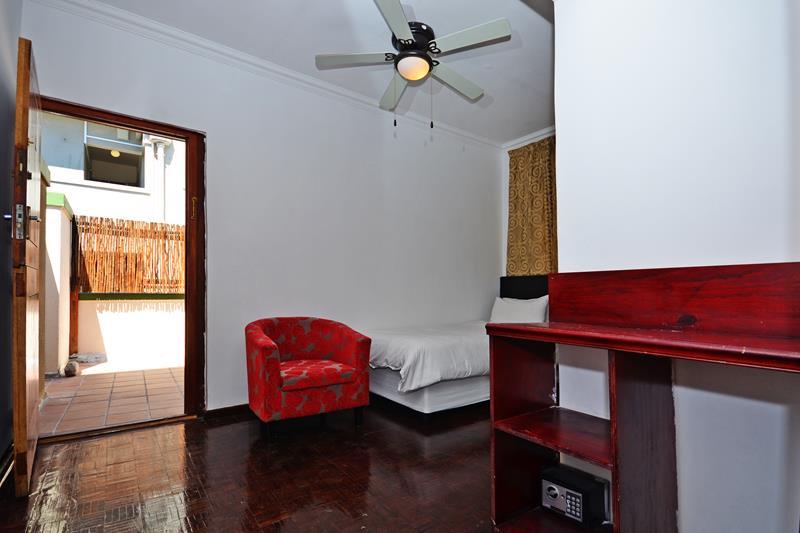 To Let 0 Bedroom Property for Rent in Sea Point Western Cape